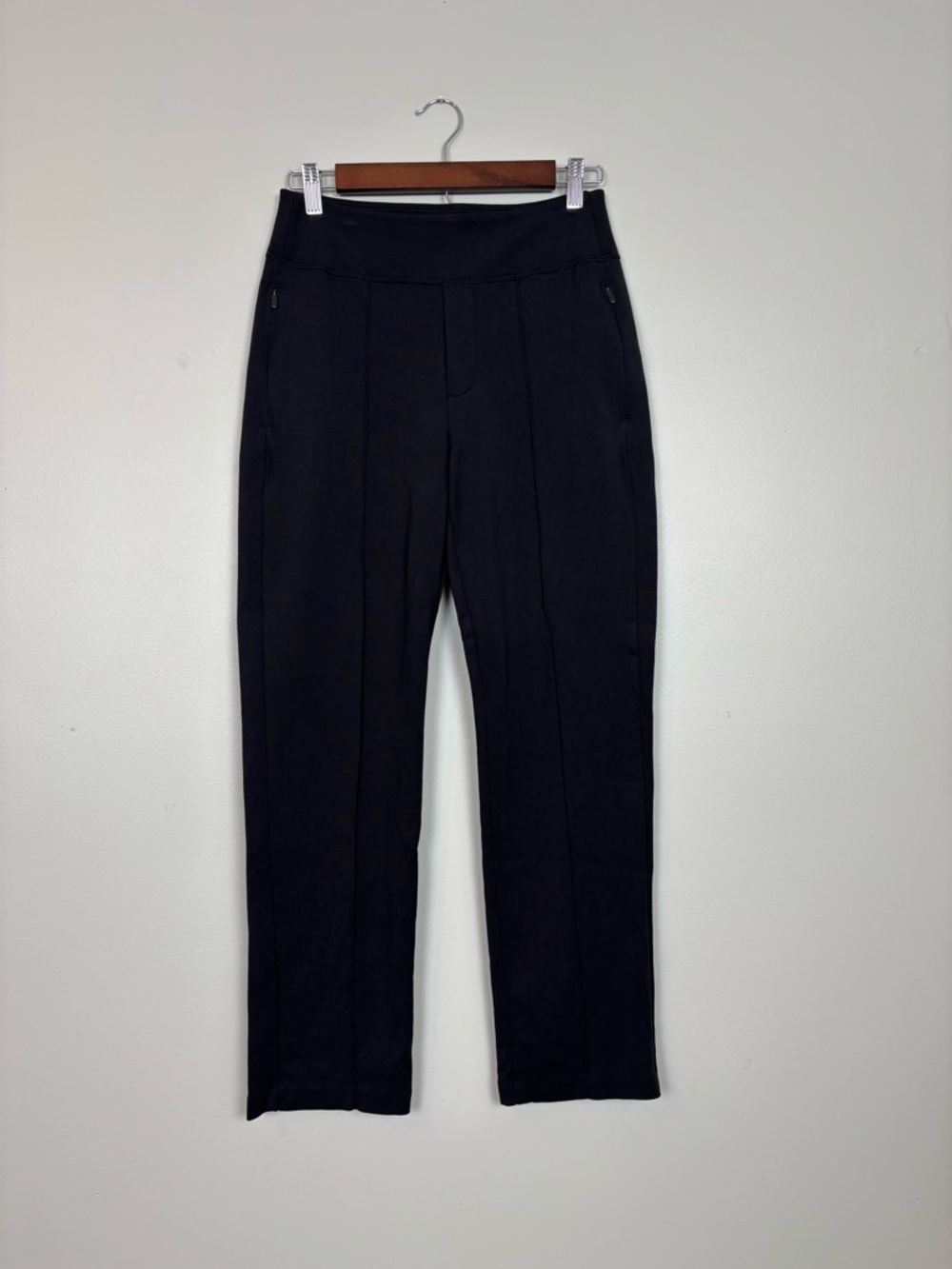 Athleta Eastbound Straight Pant Ponte Pull On Womens 4P in Black